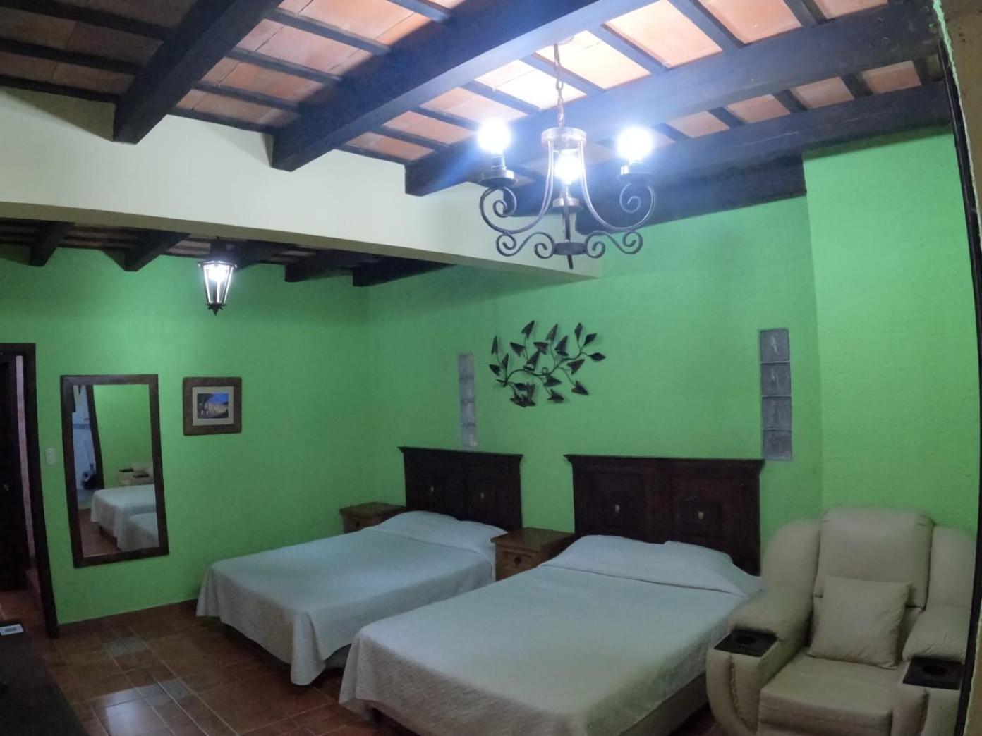 Hotel El Mirador Anexo 1 Santa Lucía Milpas Altas Kamer foto